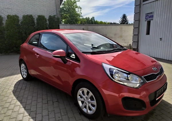 Kia Rio cena 29900 przebieg: 130000, rok produkcji 2015 z Skaryszew małe 232